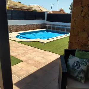https://villa-athenea.in-canary-islands.com